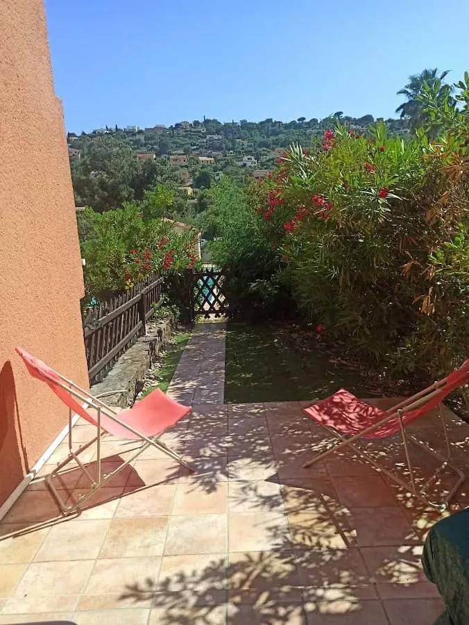 Appartement Avec Piscine Cavalaire-sur-Mer 0*,